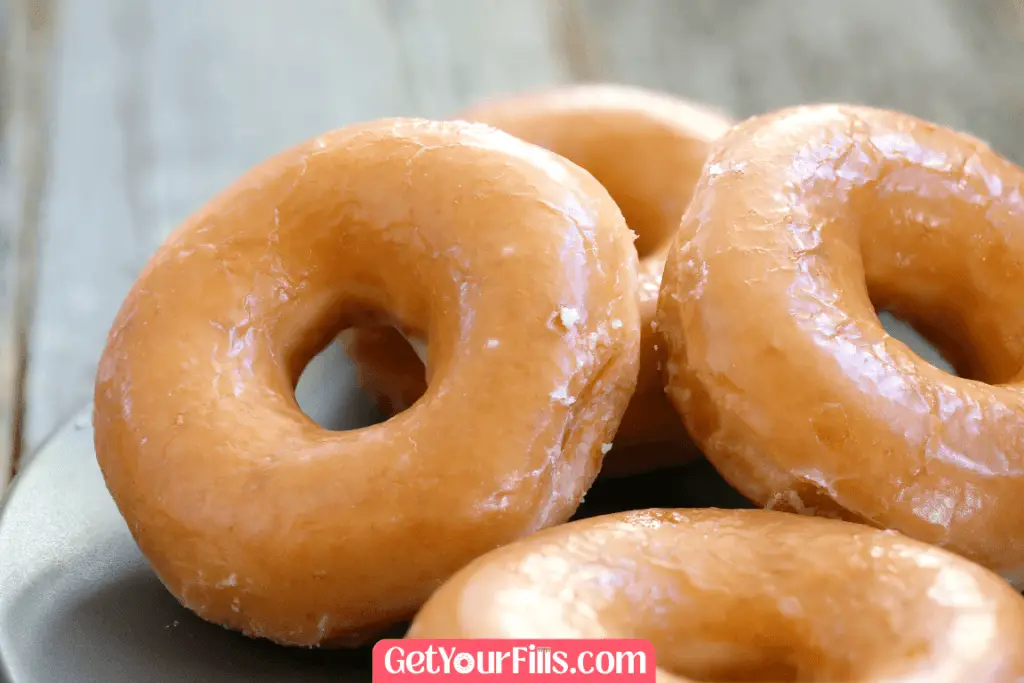 How many calories in a glazed donut? A comparison of 9 popular donut chains.
